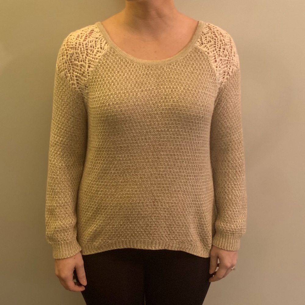Cozy sweater with the best beige colors